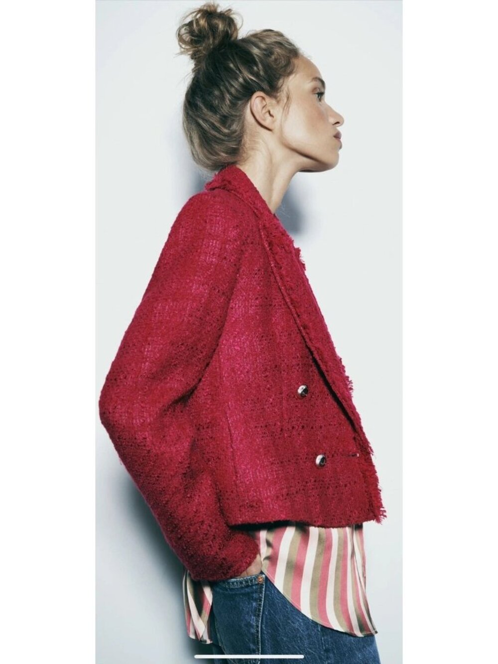 Zara Double-Breasted Tweed Blazer In Fuchsia With Frayed Edges & Gold Buttons - Picture 3 of 13